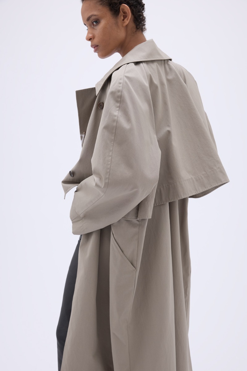 トレンチコート REMAIN BIRGER CHRISTENSEN LONG TRENCH COAT (502420 677) Remain Birger Christensen Beige Long Trench Coat In 677